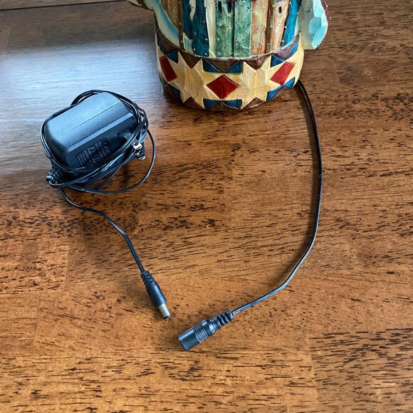 One Of A Kind Hand Crafted Lighted Folklore 20" Santa - Picture 13 of 14